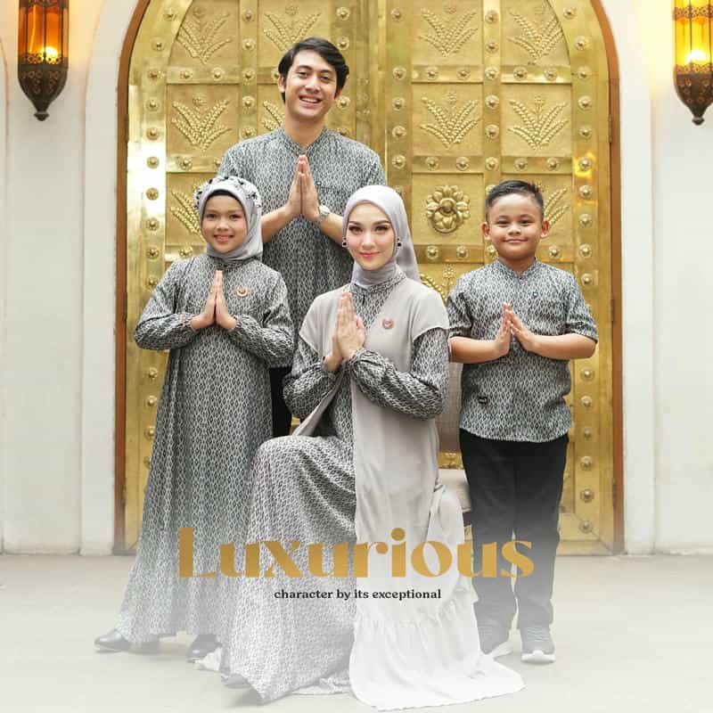 karina-gamis-black